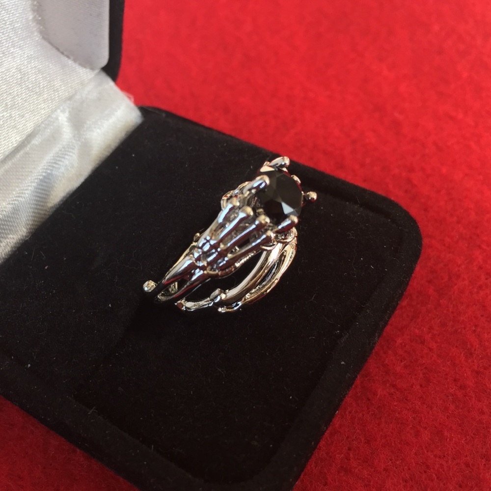 Onyx stone ring